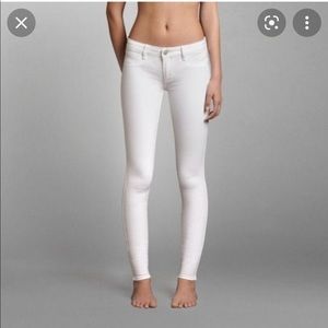💖 Abercrombie and Fitch jeans 💖